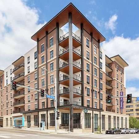 Hampton Inn Suites Kansas City Downtown Crossroads Exterior photo